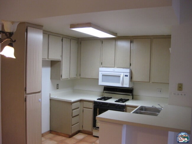 Photo - 1200 Rodeo Dr Unidad 905