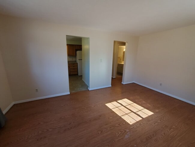 Photo - 526 30th Ave Unit 526 30th Ave -2-LEASE ONLY