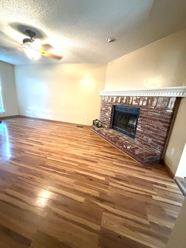 Photo - 5507 NE 50th St