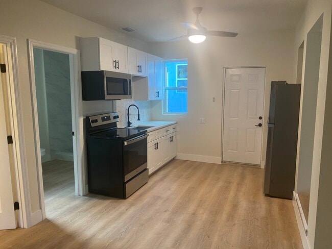 Photo - 1720 27th Ave N