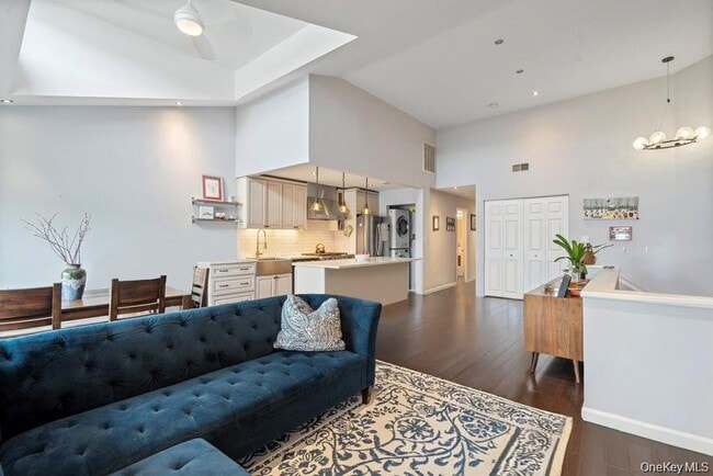 Photo - 241-43 Oak Park Dr