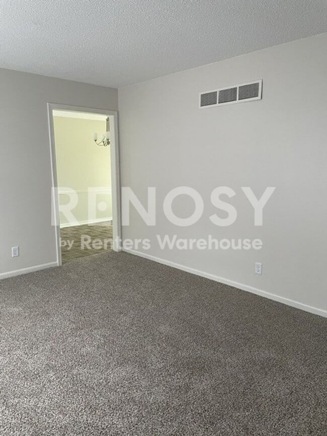 Photo - 5015 Belmeade Rd
