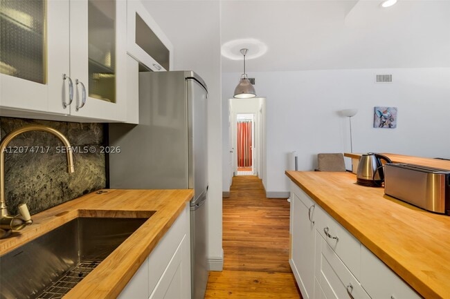 Photo - 1551 Michigan Ave Unit 12