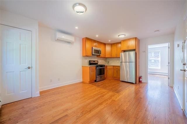 Photo - 210 5th St