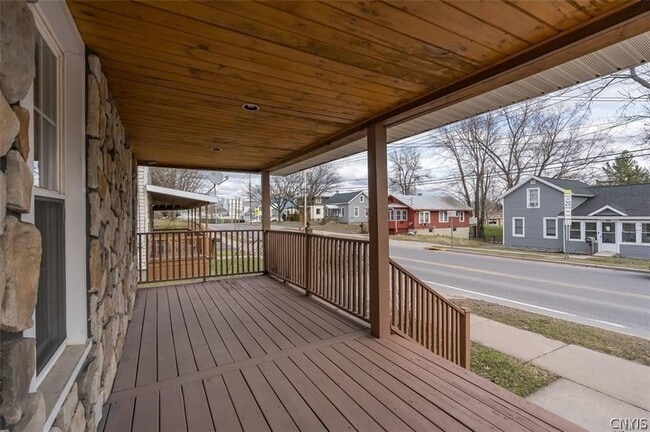Photo - 5383 Bostwick St