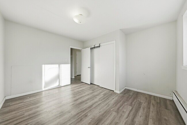 Photo - Lord Robinson Apartments