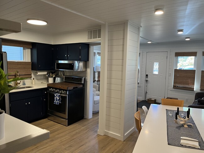 Photo - 3975 Sunset Dr