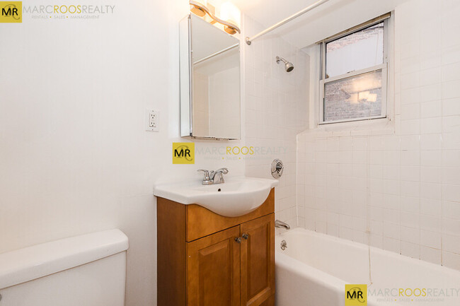 Photo - 135 Chiswick Rd Condo Unit 2B