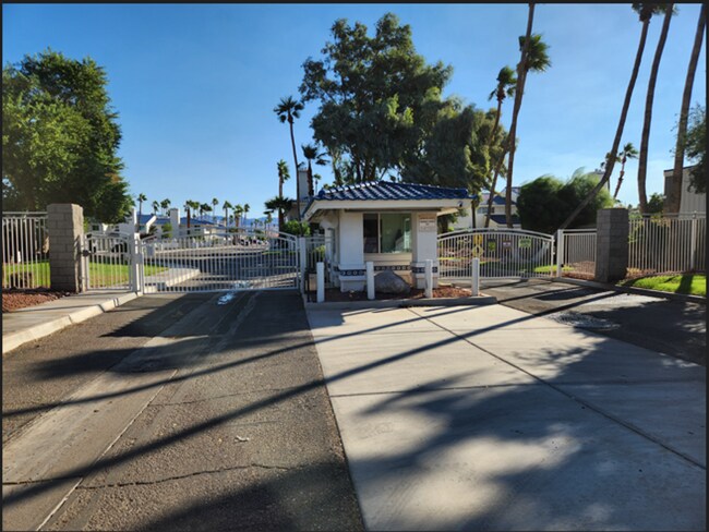 Photo - Furnished - 2 bed / 1.5 Bath Available for...