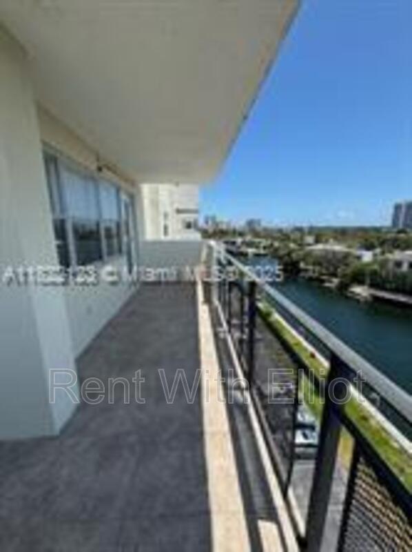Photo - 401 Golden Isles Dr
