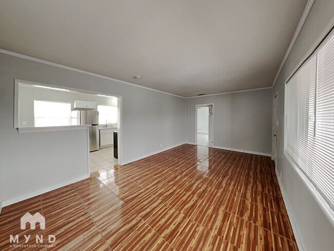 Photo - 4406 Hayes Pl