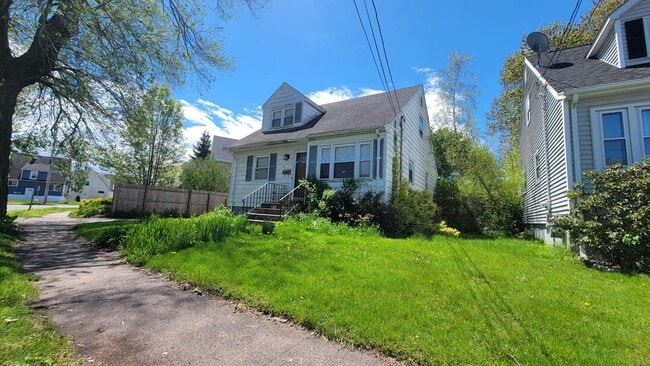 Photo - 18 Townsend Ave