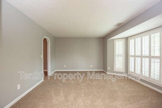 Photo - 5015 Hidden Hills Ct