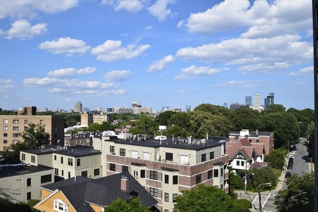 Building Photo - 50 Longwood Ave Unit 820 Rental