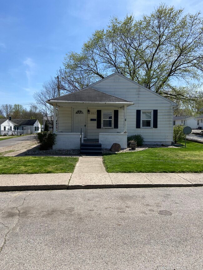 Photo - 317 W Smith St House