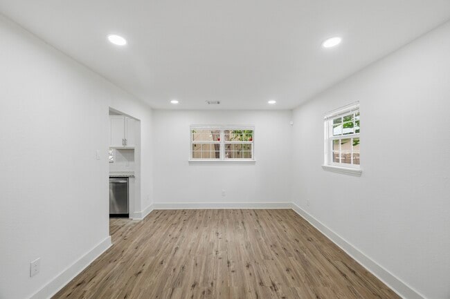 Photo - 1501 Maiden Ln