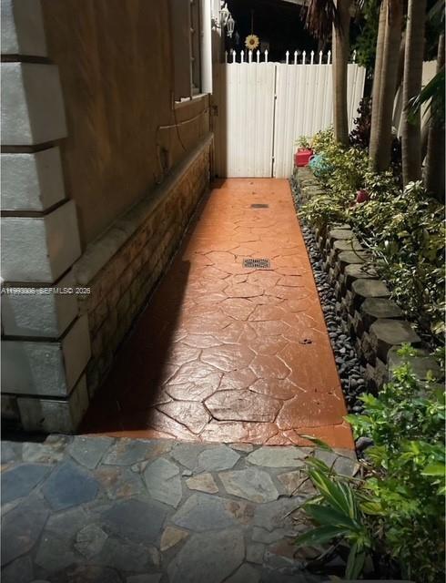 Photo - 1176 NW 38th St Unit 2