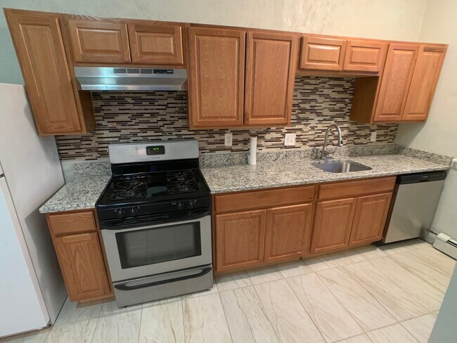 Photo - 165 Chiswick Rd