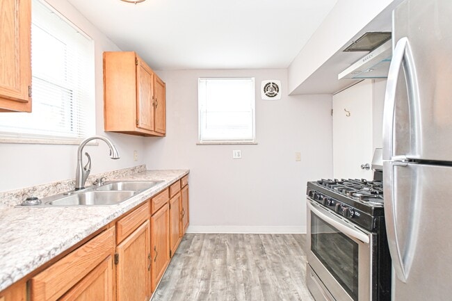 Photo - 4893 N Overlook Ave