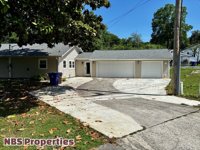 Photo - 104 Hillside Rd