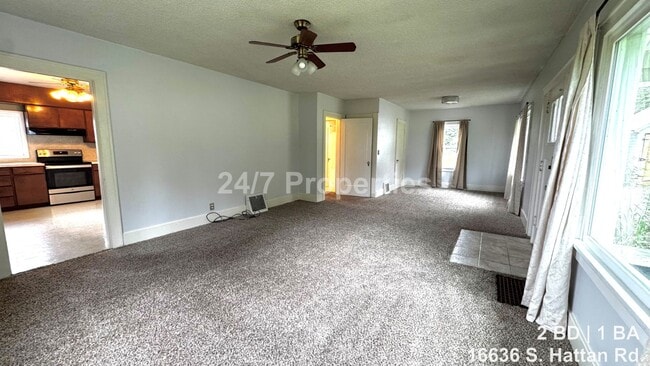 Photo - 2BD | 1BA Farmhouse with Garage, Shop, Sauna! - Oregon City