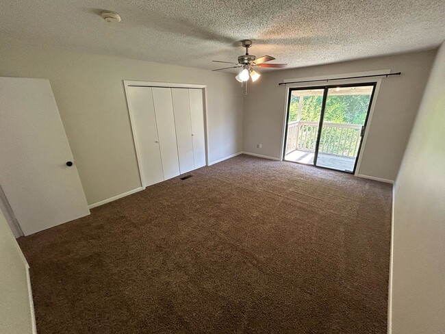 Photo - 42 Edgehill Cove