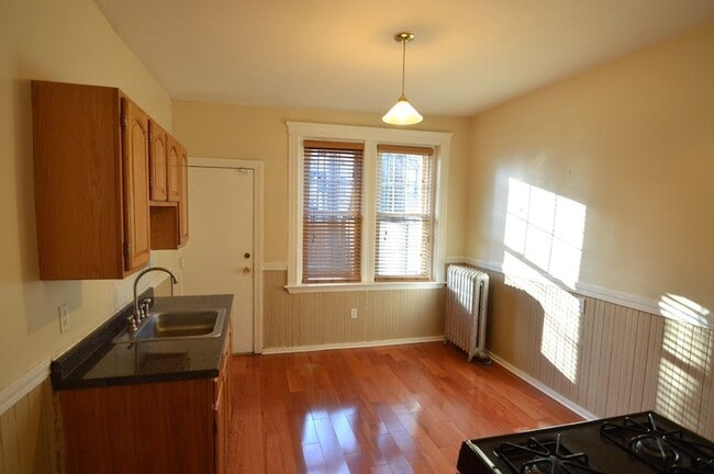 Building Photo - 93 Florida St Unit 2 Rental