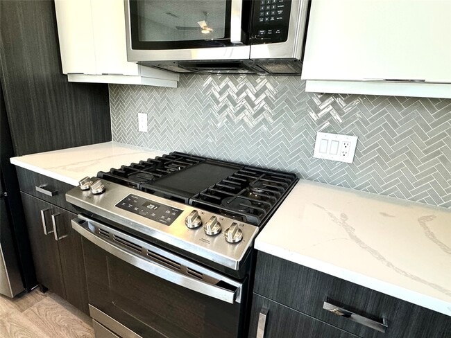 Photo - 401 W 25th St Unit 1144