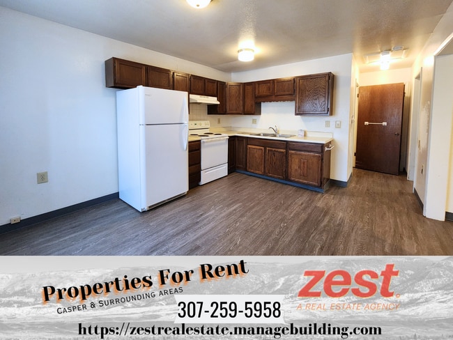 Photo - 239 E K St