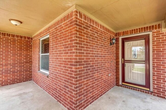 Photo - 609 Golden Gate Dr