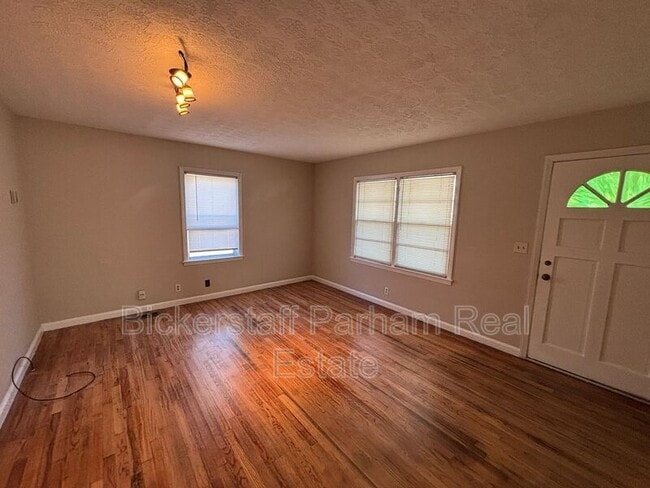 Photo - 2211 First Avenue