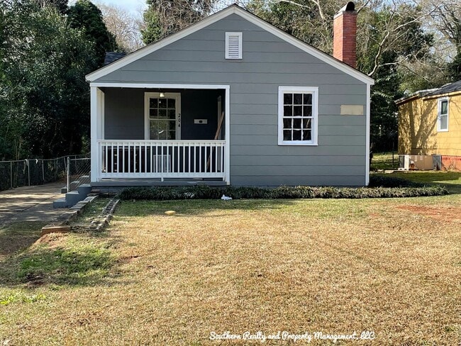 Building Photo - Bradley Drive in Oak Forest