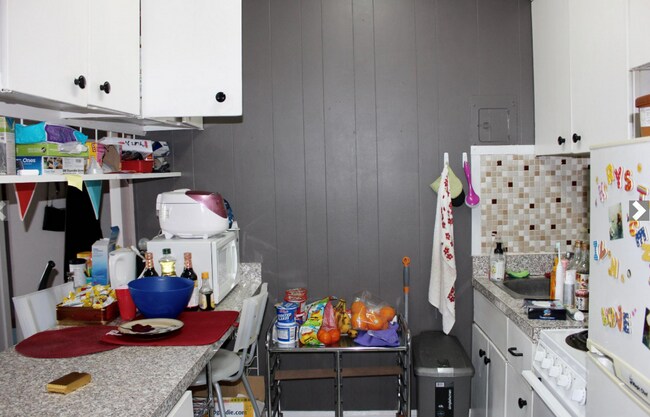 Photo - 875 Beacon St