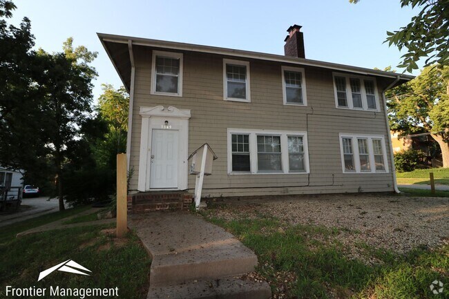 Building Photo - 1649 Fairchild Ave Unit 1 Rental