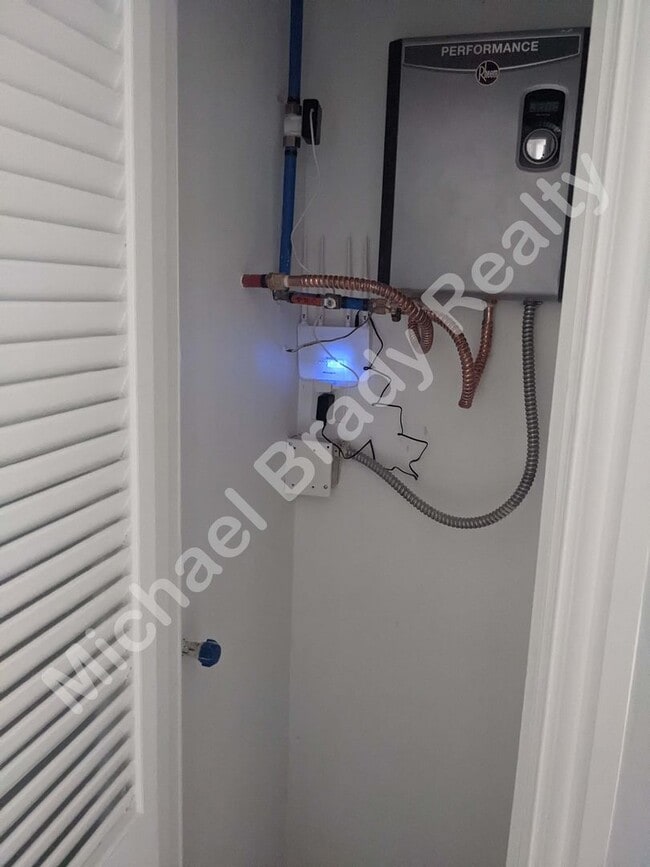 Photo - 3924 Scruggs Dr Unit A