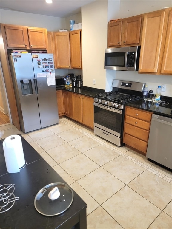 Building Photo - 191 Boylston St Unit 1