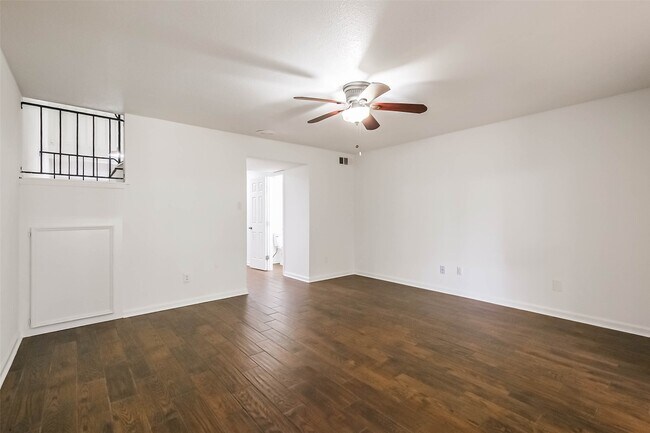 Photo - 5005 Georgi Ln Unit 137