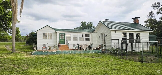 Building Photo - 240 Masterpiece Rd Rental