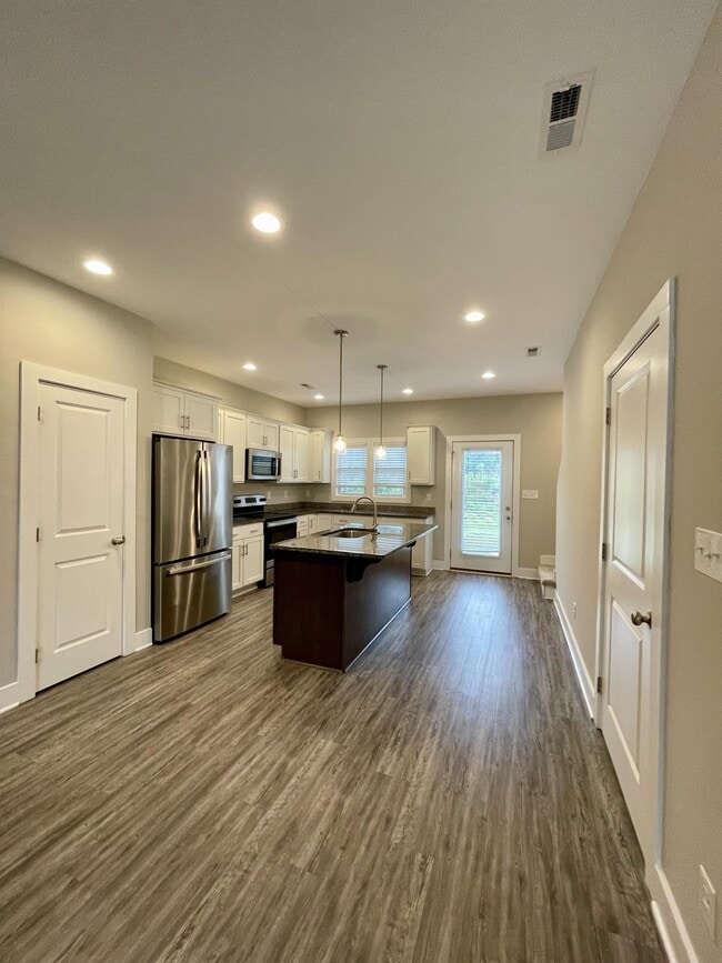 Photo - 93 Warwick Dr