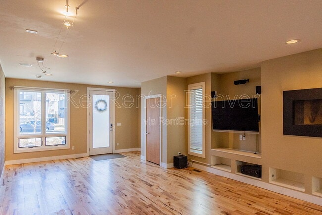 Photo - 4186 Utica St