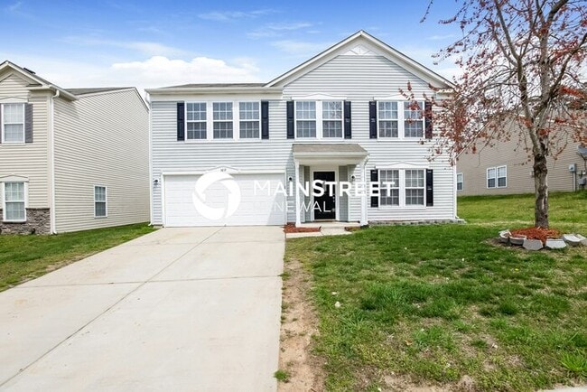 Building Photo - 4 Bedroom Pet-Friendly Home in Charlotte, NC with Main Street Renewal