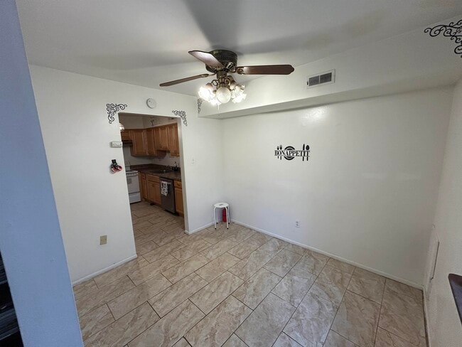 Photo - 2465 Arbor Ct Unit 2465