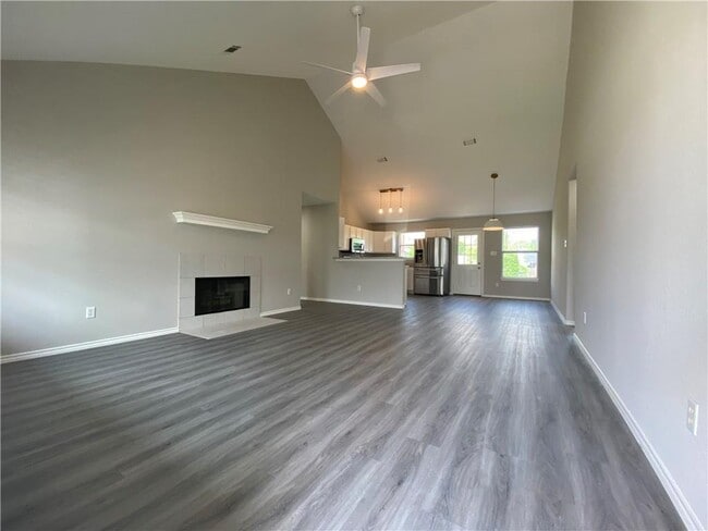Photo - 504 Debra Dr