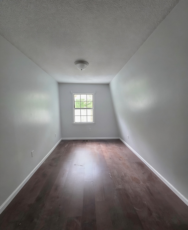 Photo - 2417 Robertsdale Rd