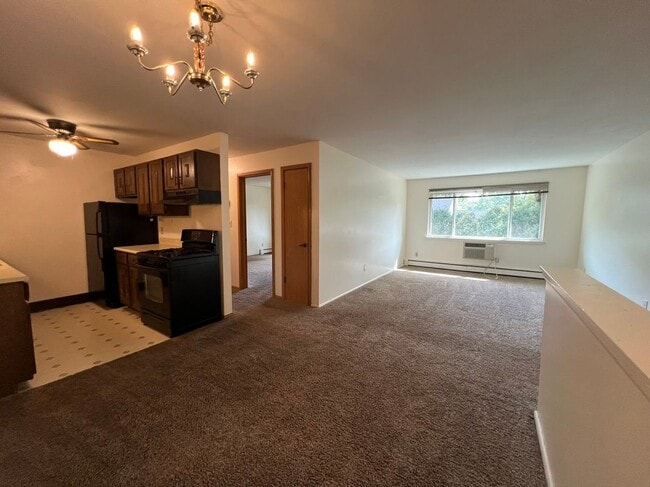 Photo - 1321 W Main St