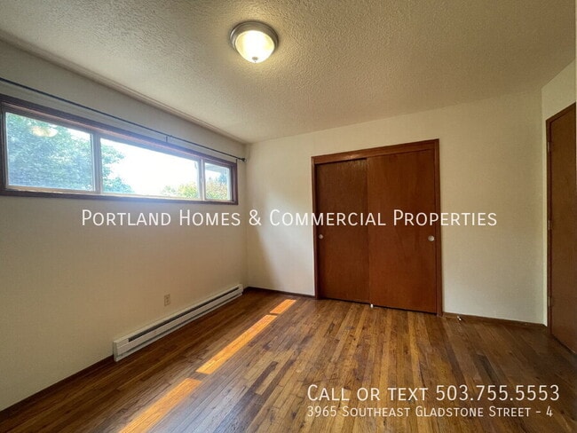 Photo - 3965 SE Gladstone St Unit 4