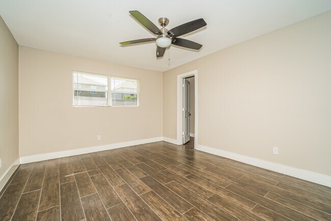 Photo - 10074 Woodhollow Dr