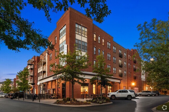 Lenox Village - Walkable to Restaurants - Lenox Village Rental