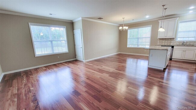 Photo - 101 Canter Ct