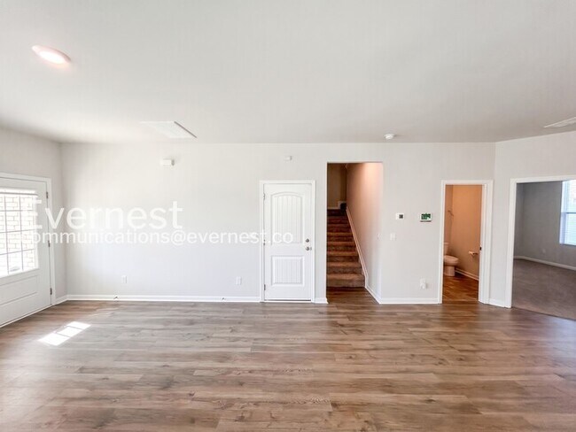 260 Hazel Ln